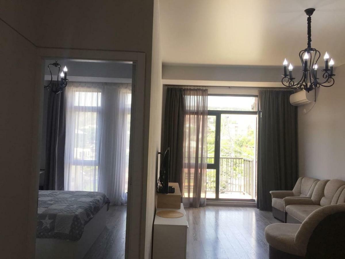 Sunny Apartment Ortachala Тбилиси Экстерьер фото