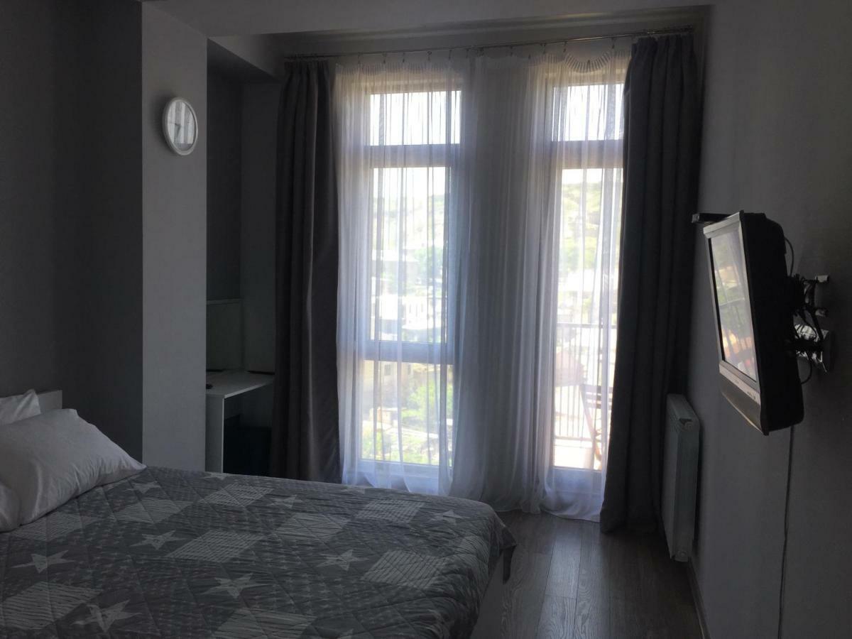 Sunny Apartment Ortachala Тбилиси Экстерьер фото